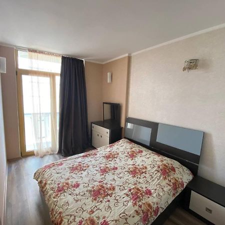 Orbi Plaza Apartment Batumi Esterno foto