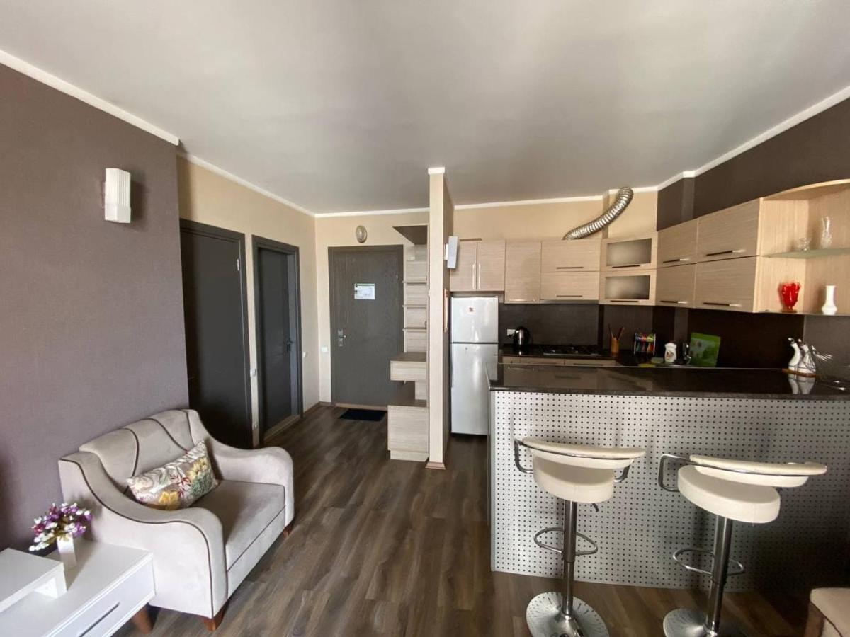 Orbi Plaza Apartment Batumi Esterno foto