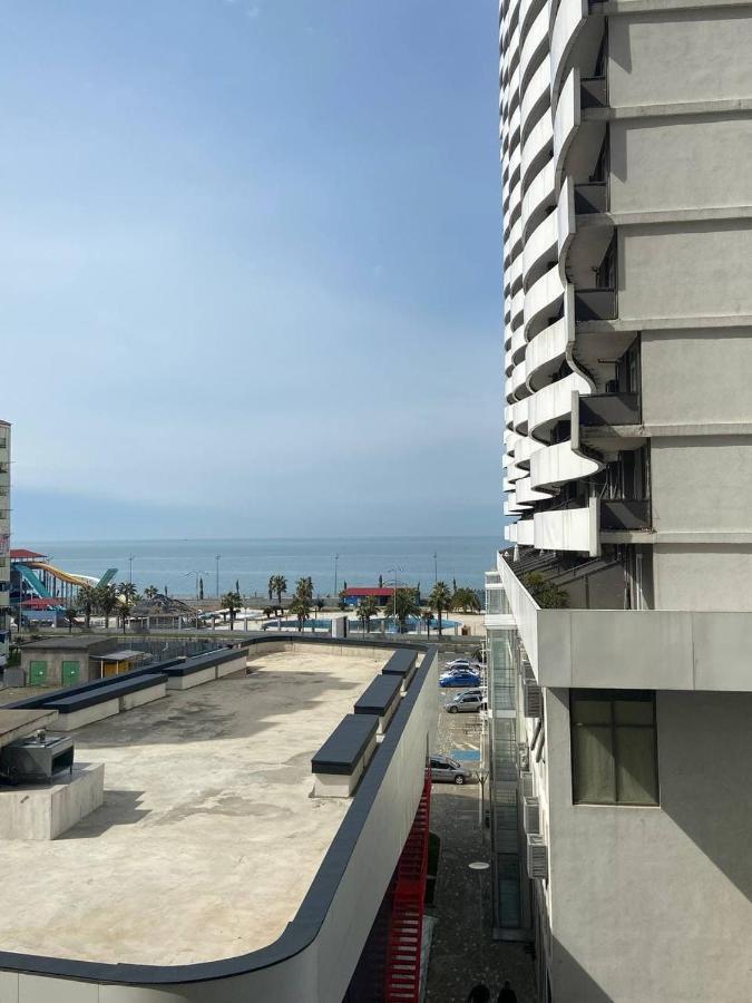 Orbi Plaza Apartment Batumi Esterno foto